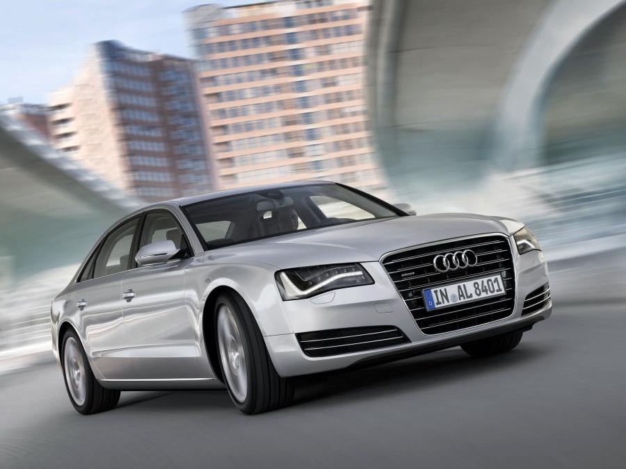  Audi A8 L TFSI Quattro (D4) 2010 года  (WW) (фото 14 из 25)